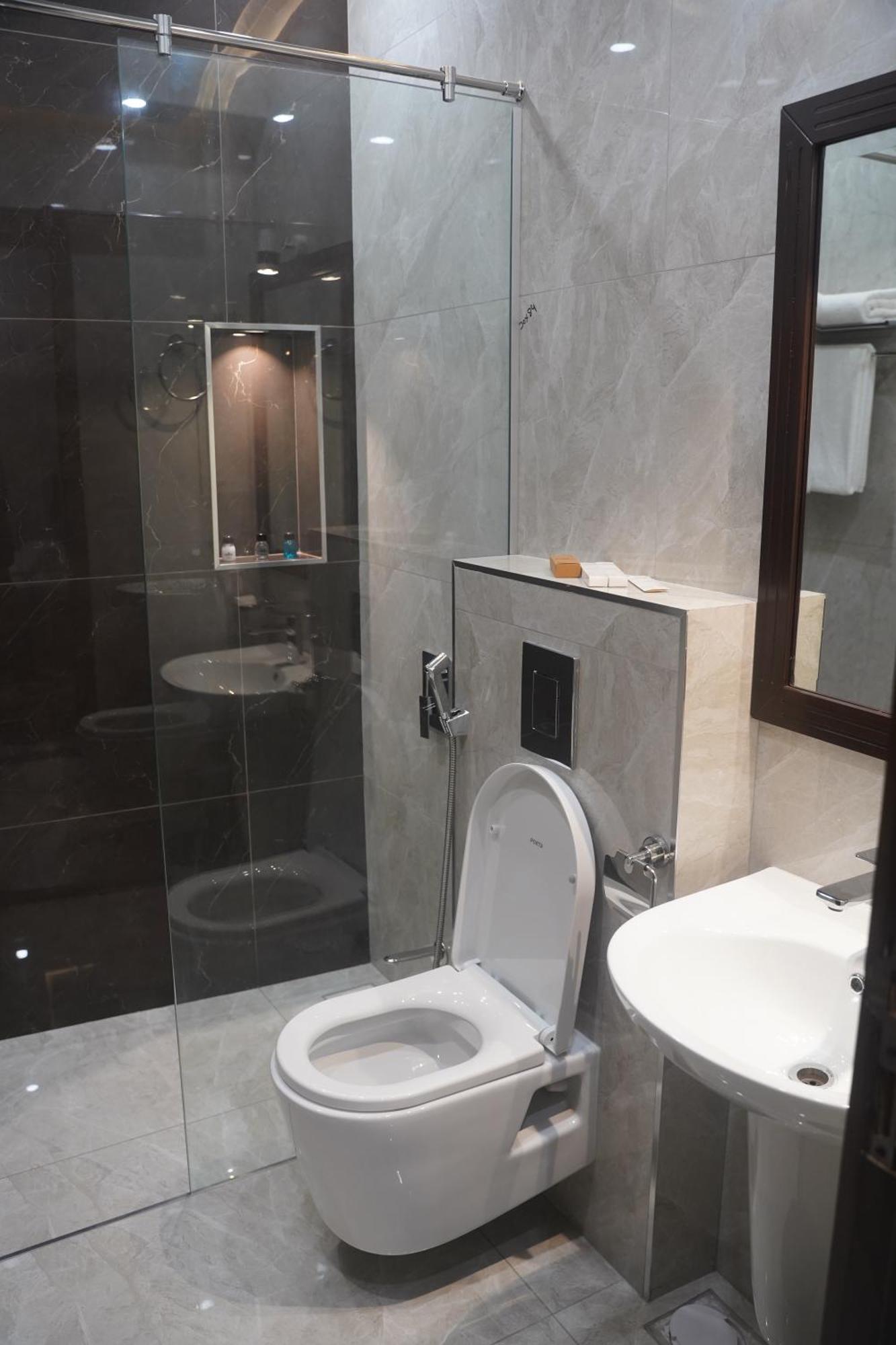 Swarg Hotel Sahiwal Экстерьер фото